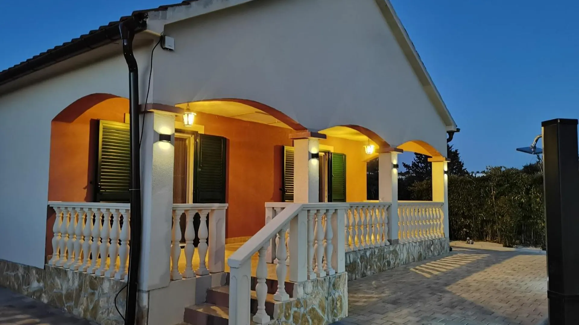 Holiday home Kuca Za Odmor Pixie Villa Vrsi